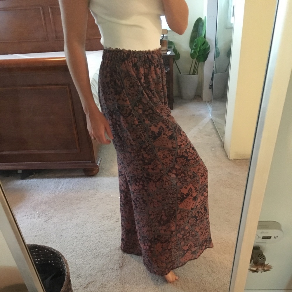 Wide leg pants